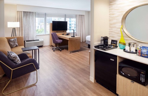 Brickell Hotel | Hampton Inn & Suites Miami/Brickell-Downtown