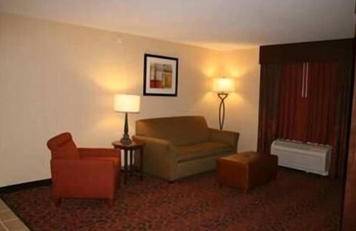 New Castle Hotel | Hampton Inn & Suites New Castle