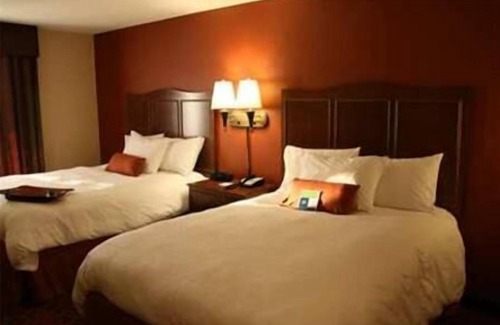 New Castle Hotel | Hampton Inn & Suites New Castle
