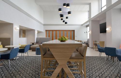 Wilkes-Barre Hotel | Hampton Inn & Suites Wilkes-Barre