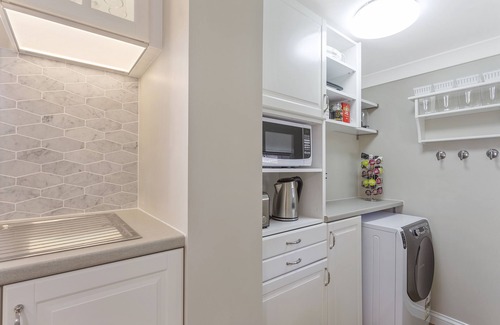 Deception Bay House | Hamptons at The Bay