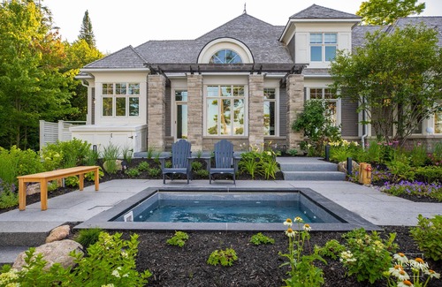 Georgian Bay House | Hamptons is truly a classic gem perfect for family or corporate gatherings.