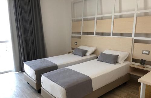 Teverola Hotel | Hangar Hotel