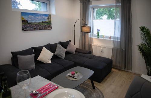 Wolfsburg Apartment | HANNIBAL - Design Apartment Lavendel 4, VW Nähe, Parkplatz, Küche, HighSpeed-WLAN, Fitness, Solarium