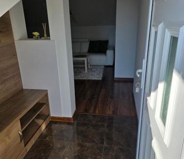 Partizanske Apartment | HANO-divina
