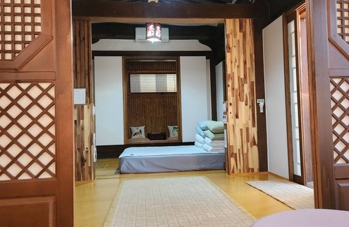 Gyeongju Bed & Breakfast | HanokInn