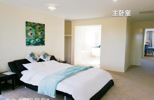 Point Cook Villa | Happy Cozy House