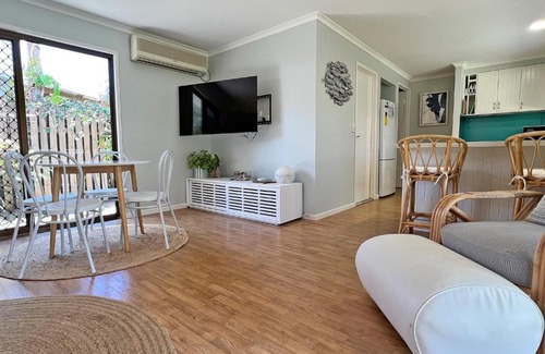 Amity Point House | Happy Daze