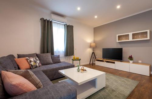 Kamen Apartment | Happy Garden Home