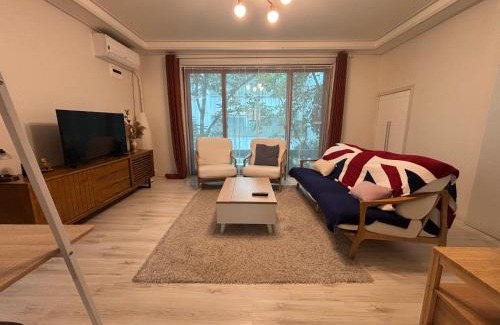 Hapjeong-dong Apartment | Happy Hapjeong Home