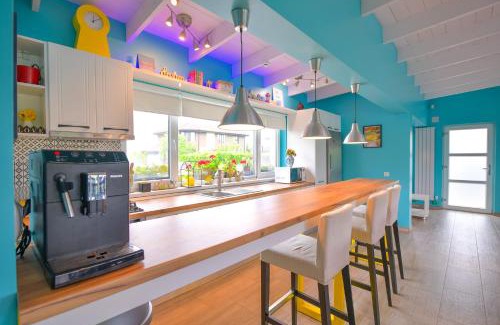 Domnesti House | Happy Place - Casuta Albastra