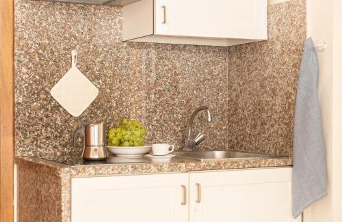 Saline Sadun Apartment | Happy Sea Home - monolocale sul mare con piscina