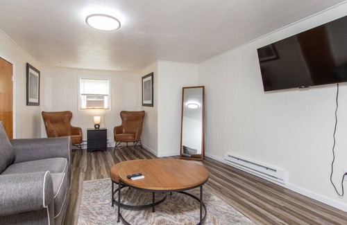 Rimrock Apartment | *Happy Tavern Apt*Rimrock Hwy*Near Pactola Lake*