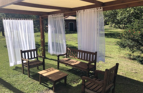 Itu House | Haras with generous leisure area, farm animals and complete infrastructure.