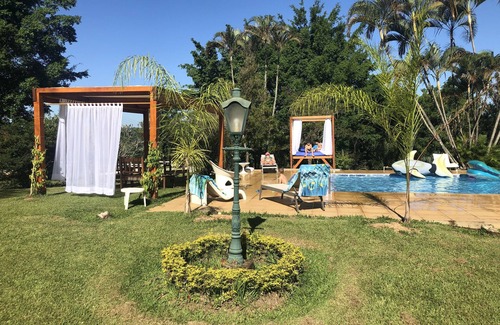 Itu House | Haras with generous leisure area, farm animals and complete infrastructure.