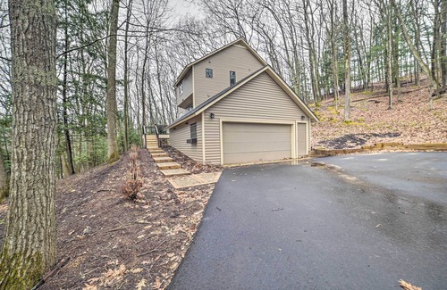 Birchwood Farms Cottage | Harbor Springs Retreat ~ 5 Mi to Downtown & Beach!