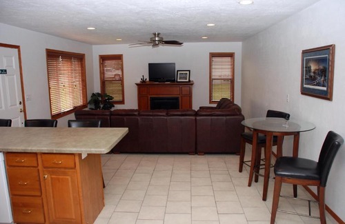 Algoma House | Harbor View Condos