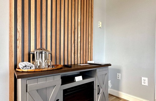 Boothbay Harbor Bed & Breakfast | Harborage Inn on the Oceanfront