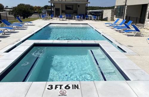 Graford Condo | Harborview FIRST FLOOR Condo w/resort amenities easy poolside access w/views!