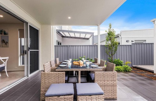 Shell Cove House | 'Harbour Escape' A Pristine Beachside Lifestyle