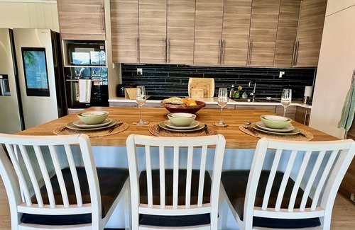 Oystese House | Hardangerfjord hideaway - luxury heritage home near Norheimsund, Kvam