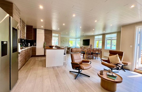 Oystese House | Hardangerfjord View - luxury fjord-side holiday home