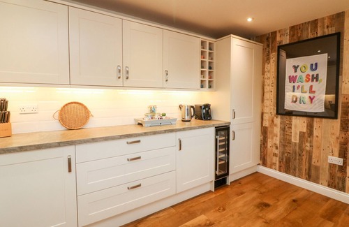 Lifton Cottage | Hare Barn