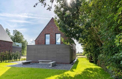 Neufunnixsiel House | Harlepadd 3b Modern retreat