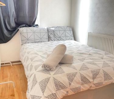 Bethnal Green House | Harolds Home