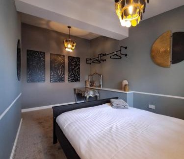 Liverpool City Centre Apartment | Harrington Suite