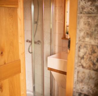 Monmouth House | Harrys Hideout - Shepherd's Huts at Harrys Cottages