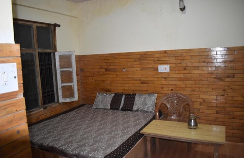 Narkanda Hotel | Harsh Villa