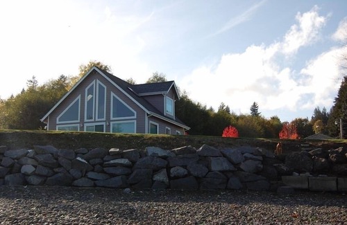 Shelton Cabin | Harstine Island, Waterfront W/View of Puget Sound, Mt Rainier
