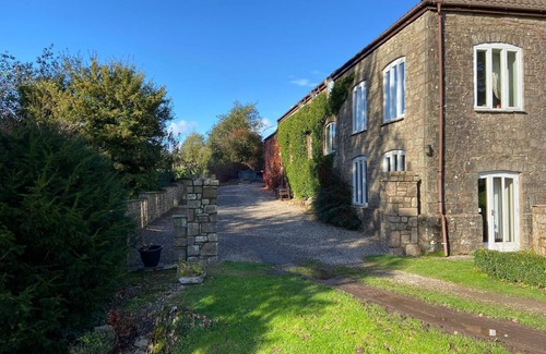 Llandogo House | HartHill Grange Bunkhouse - Unique 1850's Rural Country Accommodation