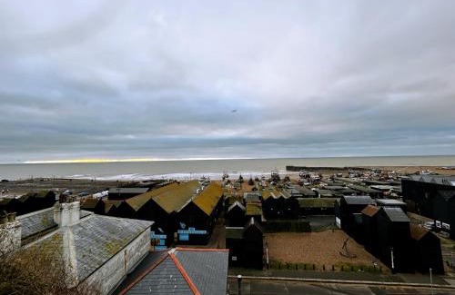 Old Town Hastings House | Hastings Old Town Tackleway privileged Sea Views whole house 3 beds