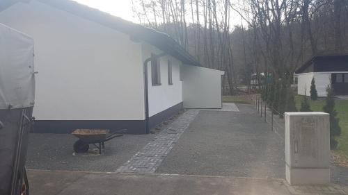 Zorge House | Haus DeMa