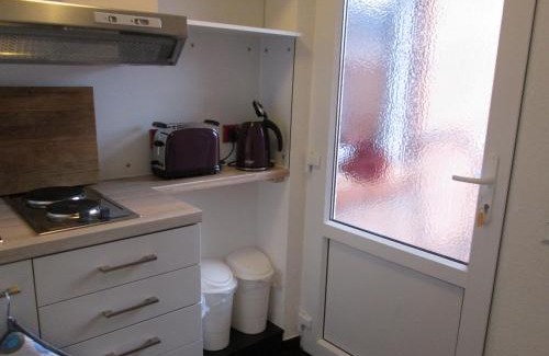 Norden Apartment | Haus Dreimaster Single-Wohnung ohne Wohnzimmer