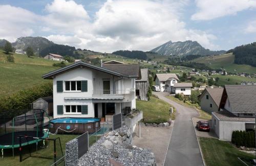 Amden House | Haus Gmür Privatzimmer Erdgeschoss - mit Gemeinschaftsbereichen