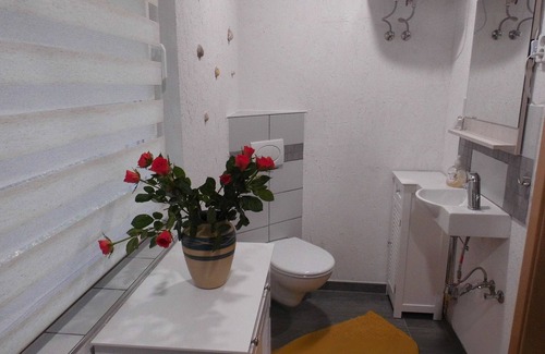 Mariendorf Apartment | Haus-Marika FeWo Alt Reddevitz available all year round.