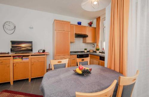 Zinnowitz Apartment | Haus Roland Wohnung 05