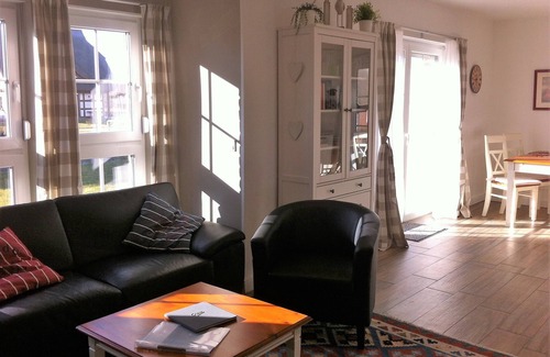 Dranske Apartment | Haus Strandläufer Comfortable apartment on the ground near the beach