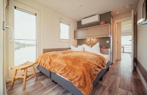 Vetschau/Spreewald Boat Rental | Hausboot am Gräbendorfer See