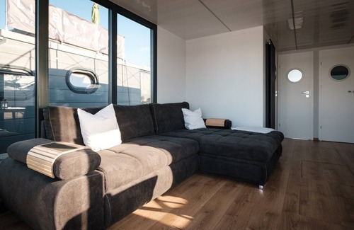 Ophoven Apartment | Hausboot für 6 Gäste mit 52m² in Kinrooi