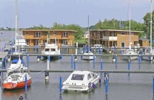Barth Boat Rental | Hausboot in Barth am Barther Bodden