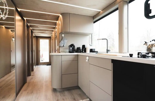 Domitz House | Hausboot Urlaub in Dömitz auf der Tortuga