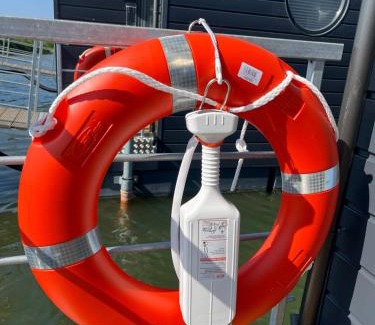 Wangerland Apartment | Hausboot Wangermeer Nordsonne12 mit Sauna