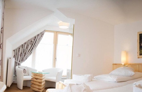 Weissenbach House | "Hauser Kaibling" with balcony (4-6 nights), 3/4 pen. - Hartweger's