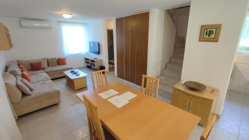 Agard Apartment | HauSol Vendégház