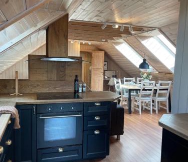 Farsund Apartment | Havbris apartment with sea view in Borhaug, Farsund