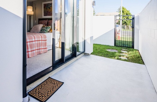 Mount Maunganui Bed & Breakfast | Have a break close to the beach .